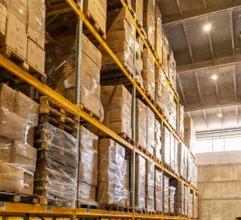 Stockage de palettes à Calais et Marseille pour entreprises – entrepôt sécurisé et solutions logistiques